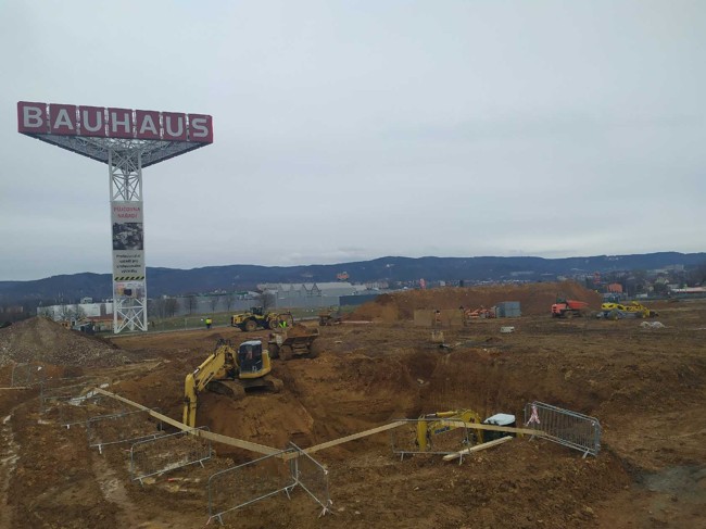 Stavba retail parku