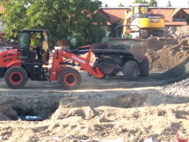 stavba Základní školy Čelákovice